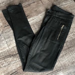 Joes jeans lacquered size 28 mid rise jean.